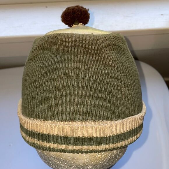 Vintage green & tan knit beanie cap with unique vinyl circle & pom pom on top - Picture 1 of 6
